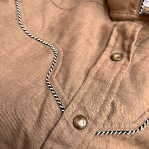 Women’s Tan Pendleton Western Style Shirt with Button Details